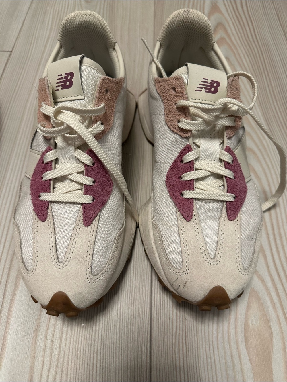New Balance 327 Women’s Cream and Mauve Lace-Up Sneakers